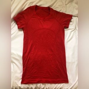 Lululemon swiftly tech LOVE RED size 4